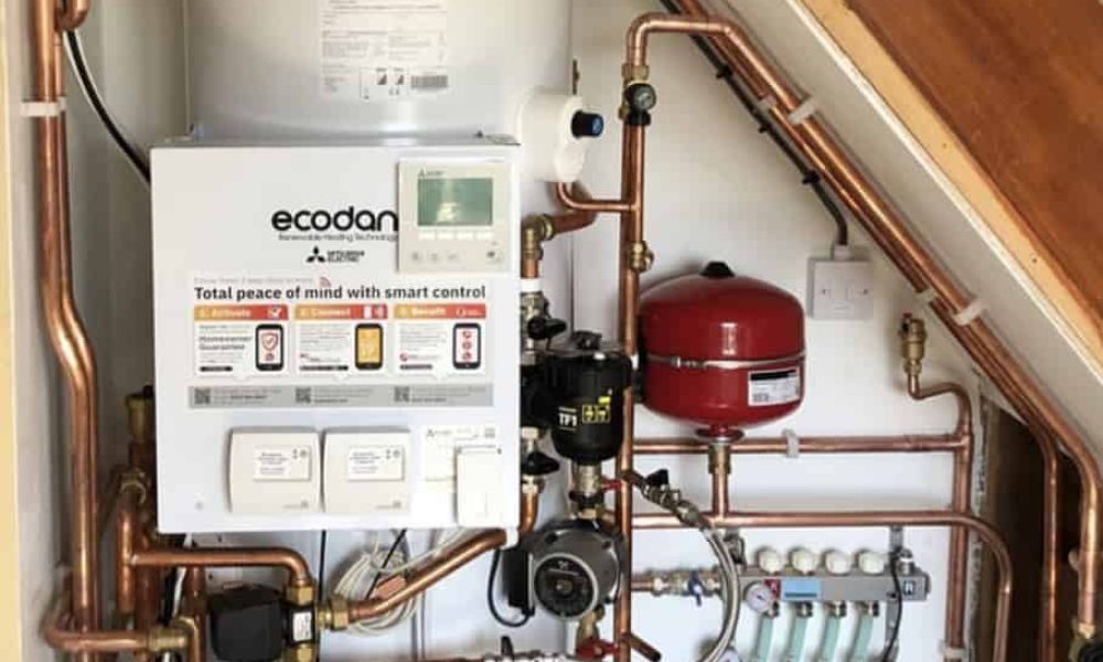 Unvented Cylinder with Heat Pump.